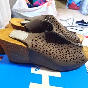 TJMaxx shoes, brownish/gray, size 9